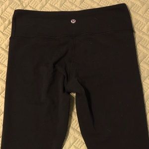 Lululemon Black Cropped Legging